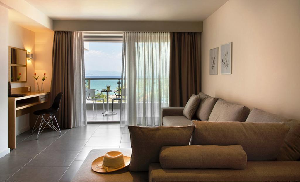 Ostria Sea Side Hotel CChanioti Pokoj fotografie