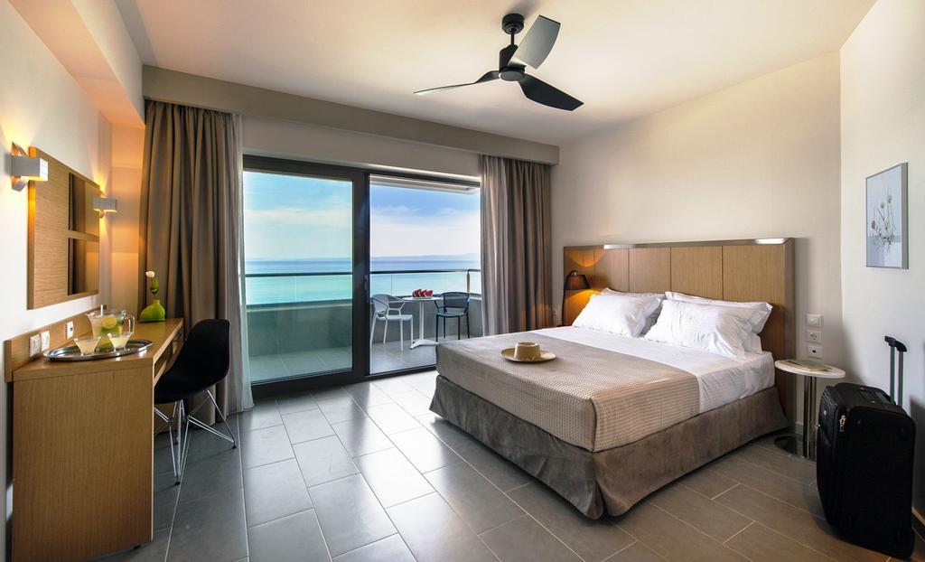Ostria Sea Side Hotel CChanioti Pokoj fotografie